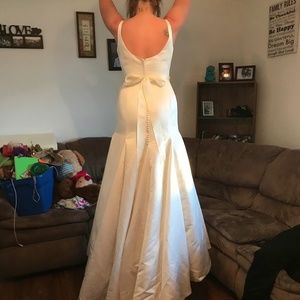 Brand new wedding dress.